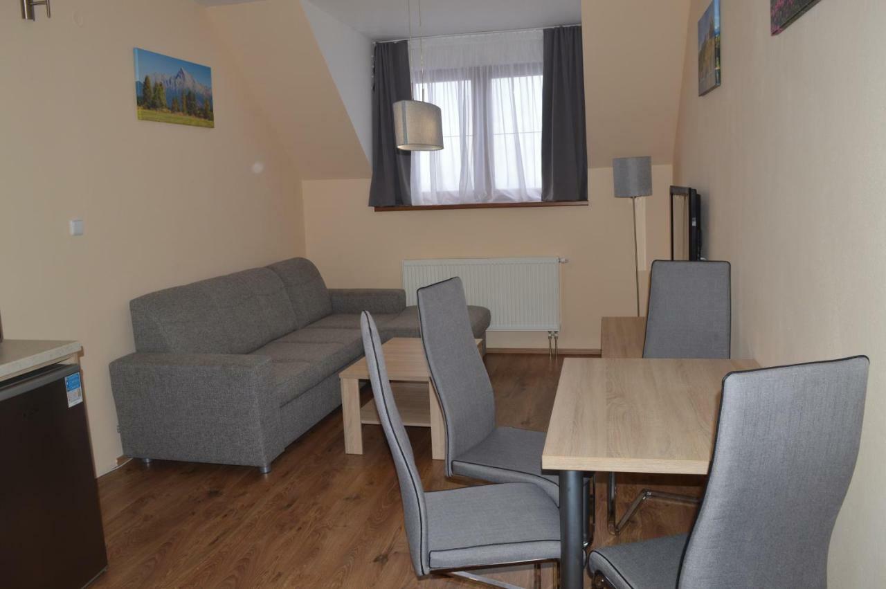Apartman Erika Vel'ka Lomnica Exterior foto